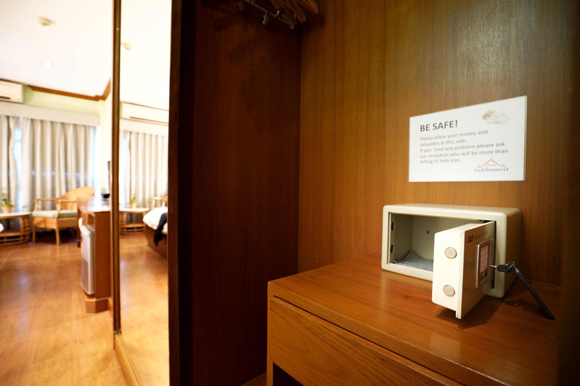Baan Sukhumvit Soi 18 Hotel Bangkok Eksteriør billede